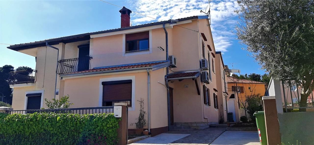Apartment Orange 29 Rovinj Exterior photo